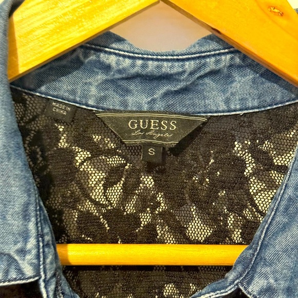Women GUESS Denim Chambray Black Lace Button Up Long Sleeve Size Small - Picture 2 of 3